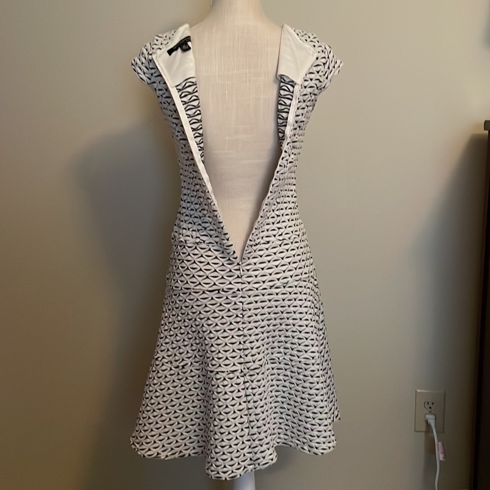 Sharagano fit and flare midi dress - size 4P - Picture 2 of 12
